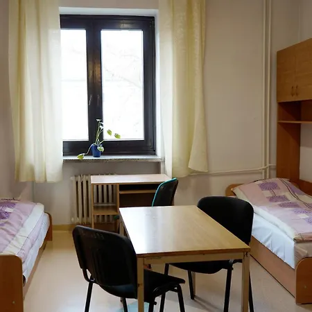 Dom Studencki Talizman Ostello *